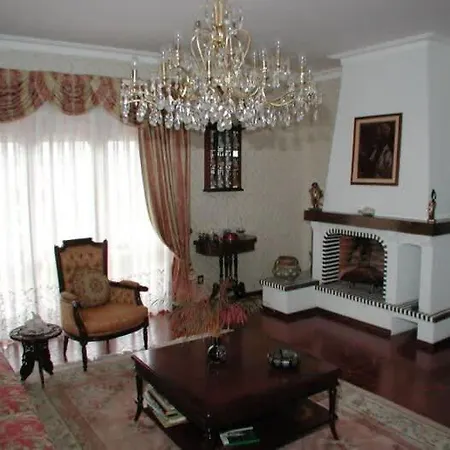 فيلة Vivenda Arlindo *